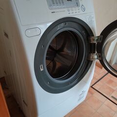【動作確認済】サンヨー ドラム式洗濯乾燥機 9kg 乾燥6kg 右開き 引き取り限定の画像