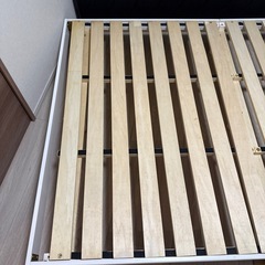 ダブルベッド（固めの画像
