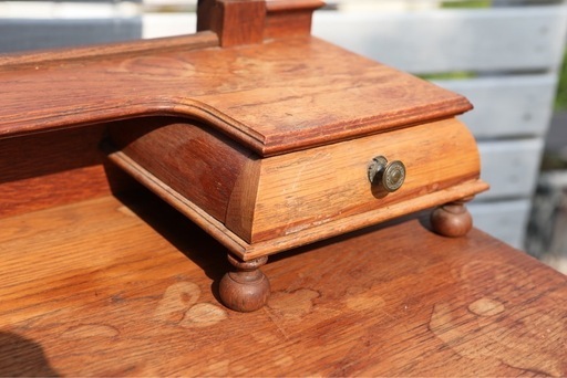 イギリス製アンティークドレッサー　1950年代 イギリス製アンティークドレッサー1950年代 (丸山小町) 福大前の