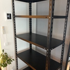 スチールラックの画像