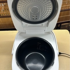 TOSHIBA  IHジャー炊飯器  2021年製　ホワイトの画像