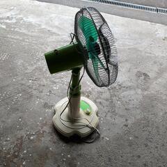 レトロ扇風機の画像