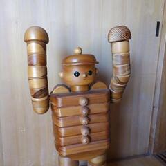 木製（無垢）帽子の子　無料の画像