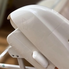 Combi コンビ　ベビーラック・チェア　ライトベージュハイローチェア　手動の画像