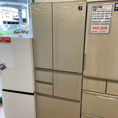 【美品】大阪送料無料★3か月保障付き★冷蔵庫★2016年★2ドア★R-201 中古】大阪市の冷蔵庫を格安/激安/無料であげます・譲ります