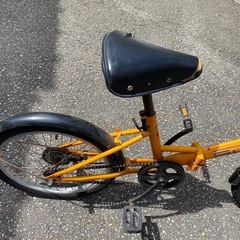 折りたたみ自転車の画像