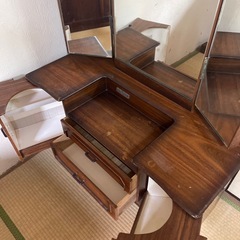 ３面鏡　ドレッサーの画像
