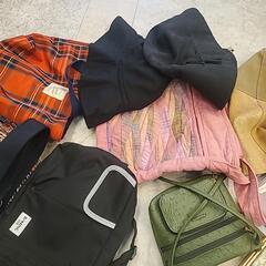 バック　帽子　などの画像