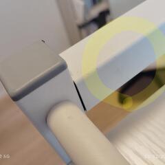 NITORI コンパクトな白のワークデスクと白のチェアの画像