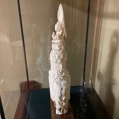象牙風手彫り観音様置物の画像