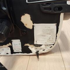 NITORI コンパクトな白のワークデスクと白のチェアの画像