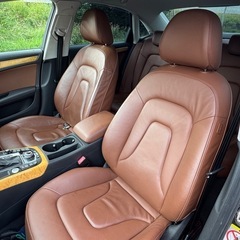 美車！ローンご相談ください！アウディ A4 TFSI クアトロ 2.0T ターボ！の画像