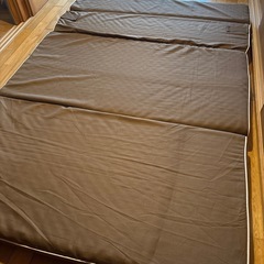 【取引待ち】4つ折り マットレス（中古品）の画像