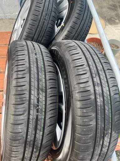 【代理投稿】新車ダイハツロッキー　純正タイヤ4本