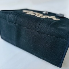 COACH コーチ カーゴトート26 ブラック　ミニトートバッグ キャンバス　の画像