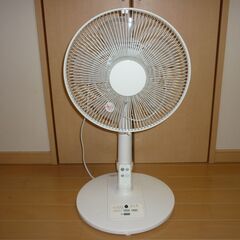 【ニトリ製】2021製30cmAC　リモコン　リビング扇風機（ホワイト）の画像