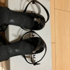 ZARA パンプスの画像