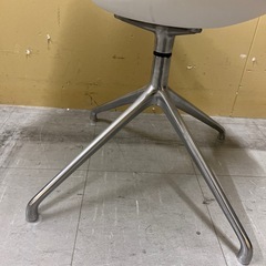 【トレファク神戸南店】BoConcept ダイニングチェアー ホワイトです‼︎【取りに来られる方限定】の画像