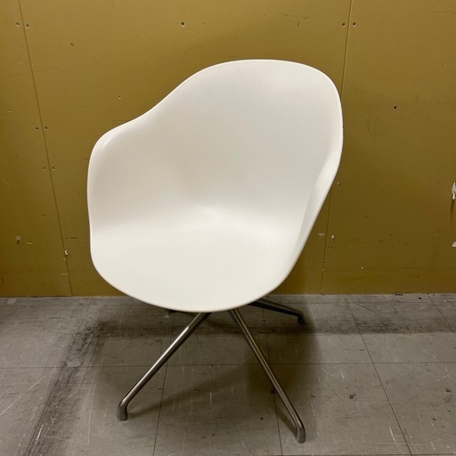【トレファク神戸南店】BoConcept ダイニングチェアー ホワイトです‼︎【取りに来られる方限定】
