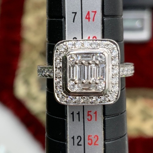 K18WG ダイヤモンドリング　4.6g 約9号　 0.69ct