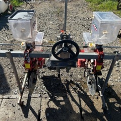 アグリテクノ矢崎 播種機 クリーンシーダ　2条 種まき機 野菜 肥料　TDR-U 大豆　小豆　コーン　ソルゴー　アタッチメント　麦　 の画像