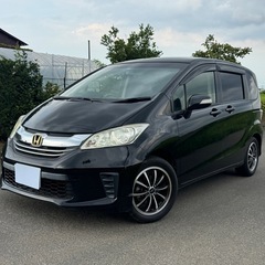 ホンダ フリ-ド 平成27年です 距離10万 車検8年8月までですの画像