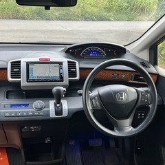 ホンダ フリ-ド 平成27年です 距離10万 車検8年8月までですの画像