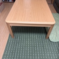 こたつテーブルの画像