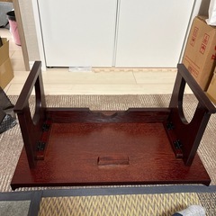 お盆用お経机と灯篭の画像