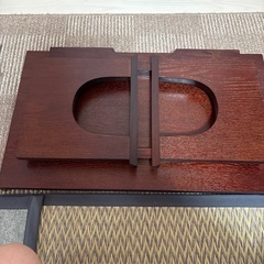 お盆用お経机と灯篭の画像