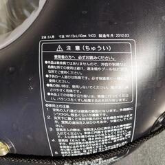 LOGOS製のゴムボート　パドル＆ポンプ付きの画像