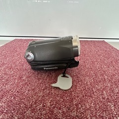 中販紅　【Week】ジャンク品　Panasonicパナソニック株式会社デジタルハイビジョンビデオカメラ　HDC-SD200 2005年　本体のみ　現状渡し　08-09-14の画像