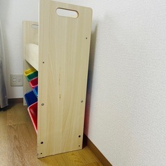 絵本棚の画像