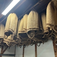 昔の農具 ムシロ袋（藁製・穀物袋）複数あり の画像
