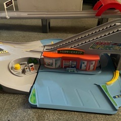 トミカ　にぎやかドライブ&やまみちドライブの画像