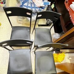 プラスチックチェアの画像