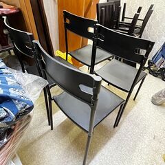 プラスチックチェアの画像