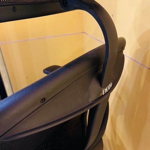 《売約済》【武蔵小山店】　配送可！　enjoy エルゴヒューマン ヘッドレスト付き オフィスチェア デスクチェア ワークチェア OAチェア エルゴノミクスチェア メッシュチェア ブラック Enjoy Ergohuman Office Chair with Headrest office chair desk chair work chair OA chair ergonomic chair mesh chair black