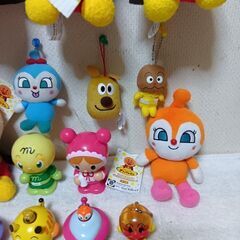 アンパンマンとキャラクターおまとめ16点セット+２個追加しましたの画像