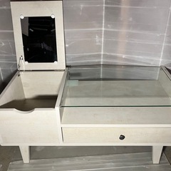 ドレッサーローテーブルの画像