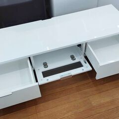 テレビボード　ロータイプ　幅139.5cm  大型液晶テレビも余裕の画像