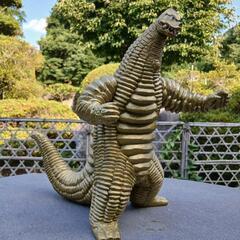 レッドキングソフビフィギュアの画像