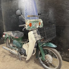 ★支払い総額6.2万円★関東圏内即日配送可能♪ホンダ スーパーカブ50Fi AA01 低燃費！高年式！フロントスクリーン付き！センターキャリア付き！の画像