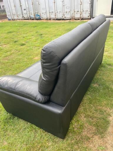 ニトリ3人掛けソファルーチェ2LT KD BK 定価89.990円 (ピース