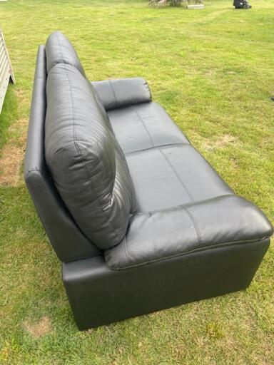 ニトリ3人掛けソファルーチェ2LT KD BK 定価89.990円 (ピース