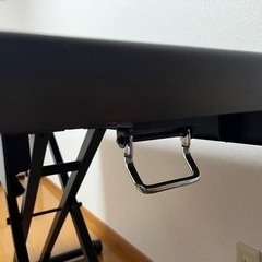 昇降テーブルの画像
