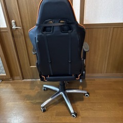ゲーミングチェアの画像