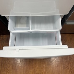Panasonic 3ドア冷蔵庫 NR-C341C-Wの画像