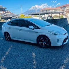 トヨタ　プリウス30の画像