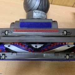 ✅ダイソン　コードレス掃除機 スタンド付き✅の画像